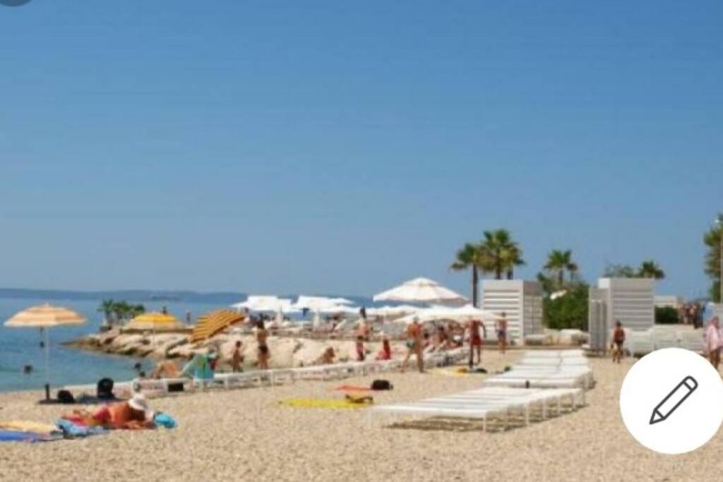 Bright And Colourful Apartment Luce -Sandy Beach Split Luaran gambar
